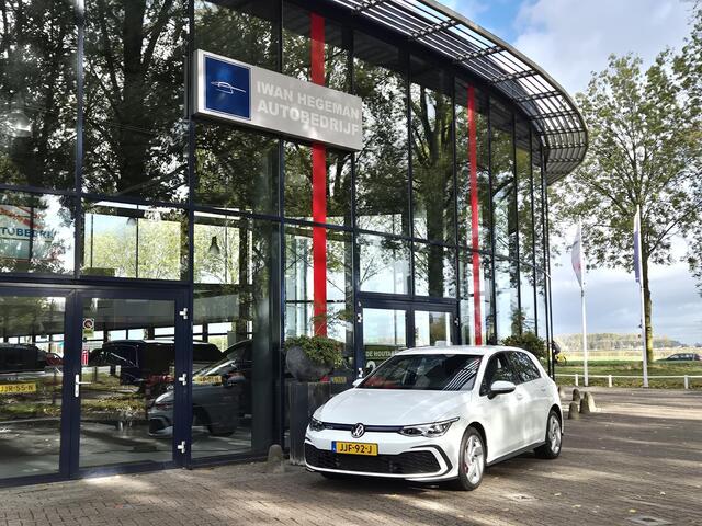 Volkswagen GOLF 1.4 eHybrid GTE | Digitaal Dashboard | Leer | Stoel + Stuurverwarming + Stoelkoeling| Navigatie | Climate Control | Parkeersensoren