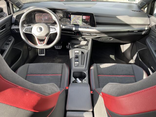 Volkswagen GOLF 2.0 TSI GTI Clubsport 19"/Panoramadak/H&K/IQ Lights/Black style/Dodehoek/Stoel + stuurverwarming/Keyless/Apple Carplay & Android Auto