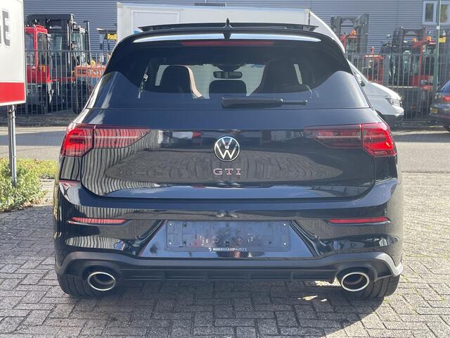 Volkswagen GOLF 2.0 TSI GTI Clubsport 19"/Panoramadak/H&K/IQ Lights/Black style/Dodehoek/Stoel + stuurverwarming/Keyless/Apple Carplay & Android Auto