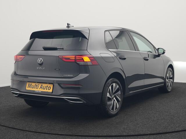 Volkswagen GOLF 1.4 eHybrid Style Plug In Hybrid 204pk Dealer O.H PHEV | Adaptive Cruise | Sportstoelen Massage & Memory | IQ Light | Sfeerverlichting | Apple Carplay | Stoelen & Stuur Verwarmd | Virtual | Navigatie | DAB |