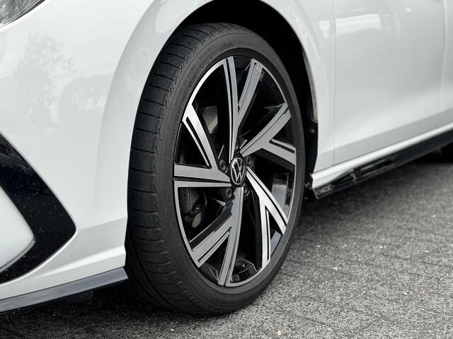 Volkswagen GOLF 1.5 eTSI R-Line | ACC | Climate | Navi | Carplay |Sfeerverl. | ¤19.950,- Incl. BTW