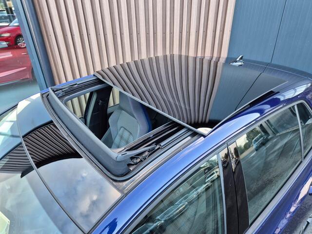 Volkswagen GOLF 1.4 eHybrid GTE 245pk | BTW | Pano | Trekhaak | LED | Stuur- Stoelverw.