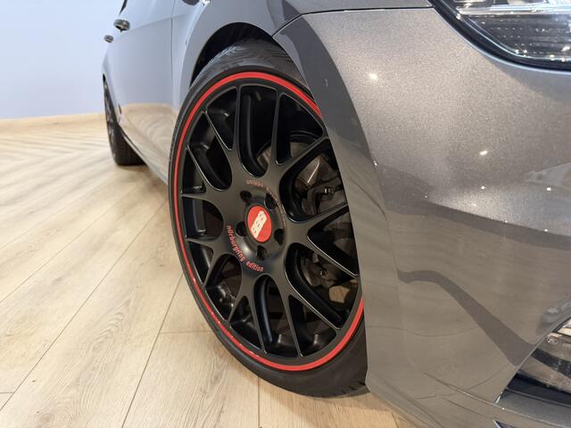 Volkswagen GOLF 1.4 TSI Highline Airco ECC | Panorama | 19'' BBS | Adaptive Cruise | Virtual | Apple Carplay | Massage | Isofix