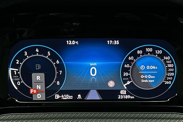 Volkswagen GOLF 1.5 eTSI R-Line Business+ | Panoramadak | Adaptieve cruise control | Stoelverwarming