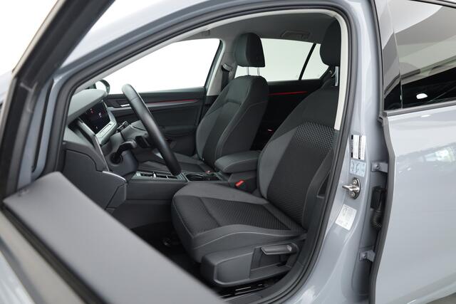 Volkswagen GOLF 1.5 eTSI DSG | Navi | Stoel- Stuurverw. | Adapt. Cruise | Apple CarPlay