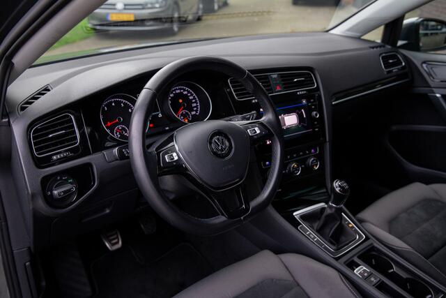 Volkswagen GOLF 1.5 TSI Highline Business R , Trekhaak, Carplay,