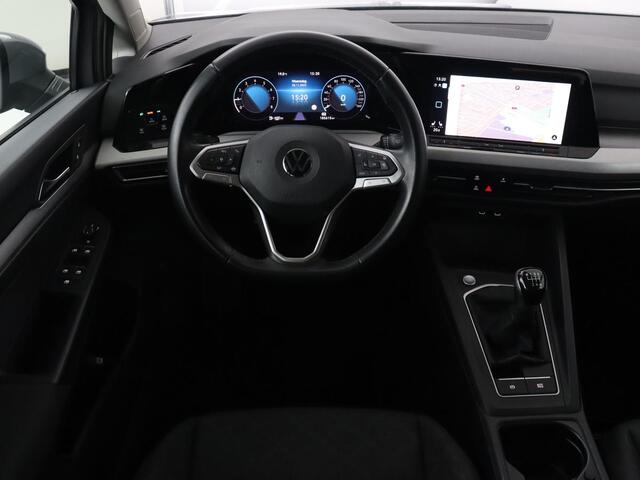 Volkswagen GOLF 1.0 TSI Life | Trekhaak | Stoelverwarming | Camera | Carplay | Adaptive cruise | Stuurverwarming | Navigatie | Getint glas | Full LED | Climate control | Digital Cockpit | Sfeerverlichting