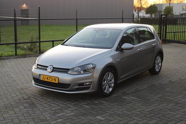 Volkswagen GOLF 1.0 TSI Comfortline Apple Android/Navi/Clima/Pdc