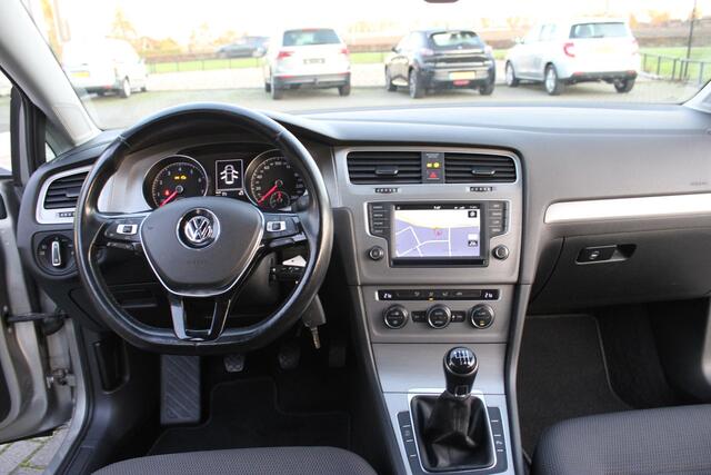 Volkswagen GOLF 1.0 TSI Comfortline Apple Android/Navi/Clima/Pdc