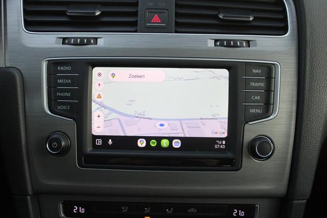 Volkswagen GOLF 1.0 TSI Comfortline Apple Android/Navi/Clima/Pdc