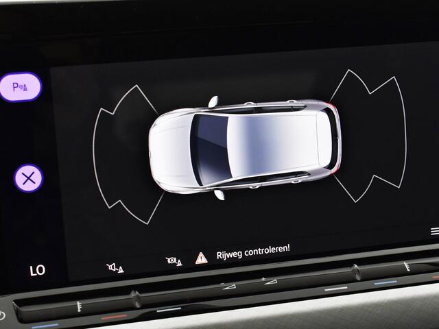 Volkswagen GOLF 1.0 TSI 110pk Life · Apple/Android Car Play · Navi · P-Sensoren · ACC · DAB · Getint Glas · Sfeerverlichting · 16'' Inch · Garantie t/m 30-08-2027 of 100.000km