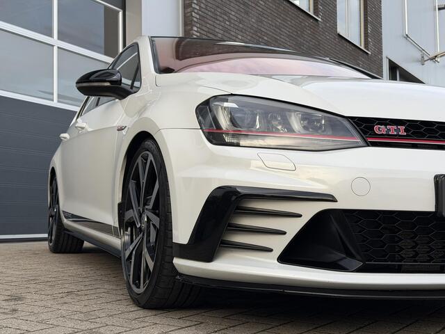 Volkswagen GOLF 2.0 TSI GTI Clubsport | RECARO | DYNAUDIO | ACC | CarPlay | Camera | Side Assist | Stoelverwarming