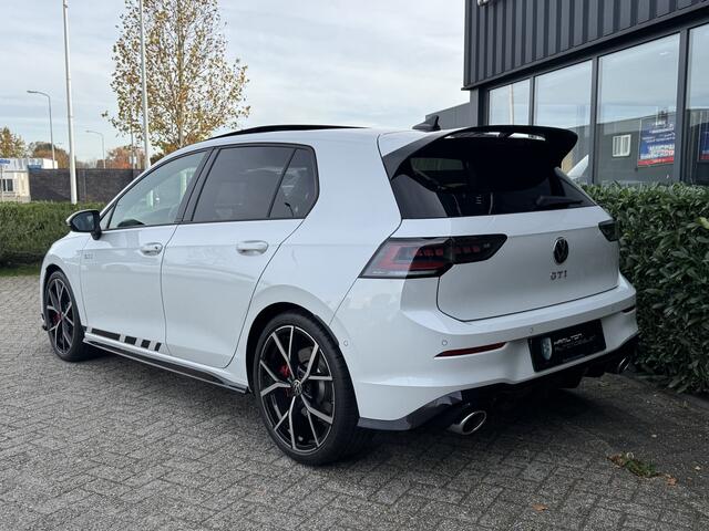 Volkswagen GOLF 8,5 GTI Clubsport 300pk DSG / Aut. Full Options 1ste eigenaar 10dkm!!