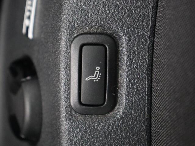 Volkswagen GOLF 1.5 TSI Comfortline Business | Trekhaak | Stoelverwarming | Massage | Carplay | Navigatie | Parkeerhulp | Adaptive cruise | Climate control | LED | Bluetooth