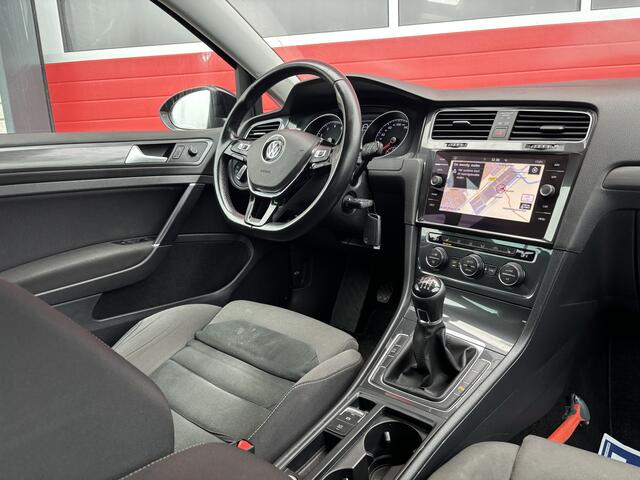 Volkswagen GOLF Variant 1.5 TSI Comfortline Business TREKHAAK / NAVI / CLIMA / PDC / CARPLAY / DAB+ / ACC / NL-AUTO
