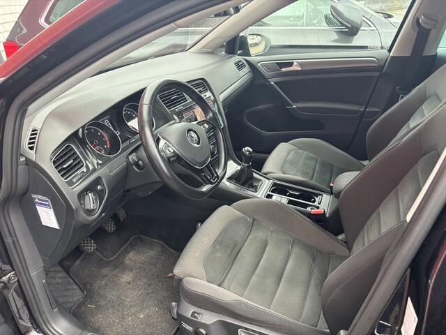 Volkswagen GOLF Variant 1.5 TSI Comfortline Business TREKHAAK / NAVI / CLIMA / PDC / CARPLAY / DAB+ / ACC / NL-AUTO