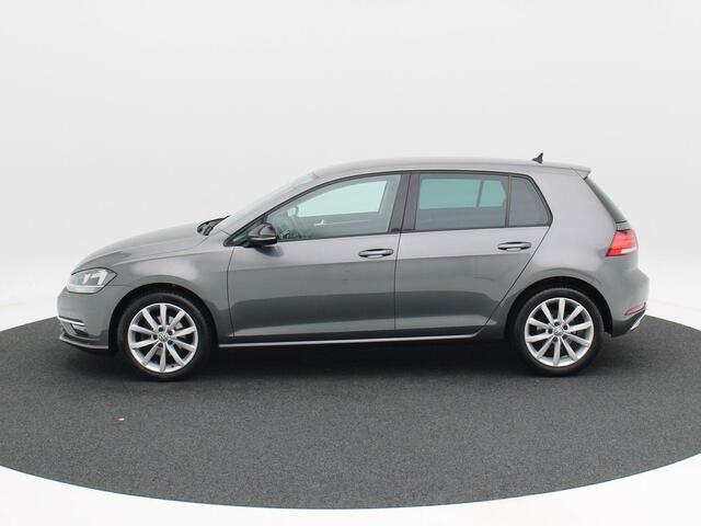 Volkswagen GOLF 1.6 TDi Highline 115 Pk Automaat | Adaptive Cruise | Digitaal Dashboard | CarPlay | Navigatiesysteem | Trekhaak | Parkeersensoren |16 Inch