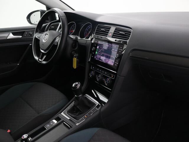 Volkswagen GOLF 1.5 TSI 130 PK IQ.DRIVE + LED | TREKHAAK | CAMERA | APPLE CARPLAY | DAB