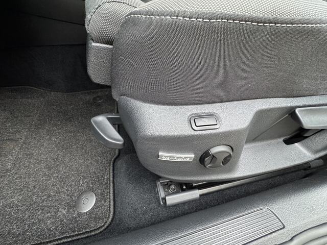 Volkswagen GOLF Variant 1.0 TSI 110pk H6 Comfortline Business Climate Control Winterpakket Navigatie