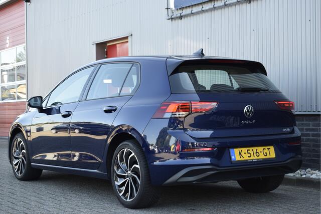 Volkswagen GOLF 1.0 eTSI Life Automaat Adaptive cruise, Navi,