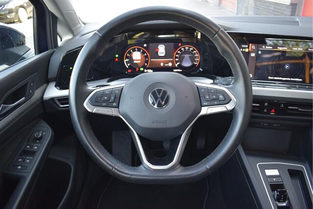 Volkswagen GOLF 1.0 eTSI Life Automaat Adaptive cruise, Navi,