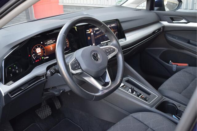 Volkswagen GOLF 1.0 eTSI Life Automaat Adaptive cruise, Navi,