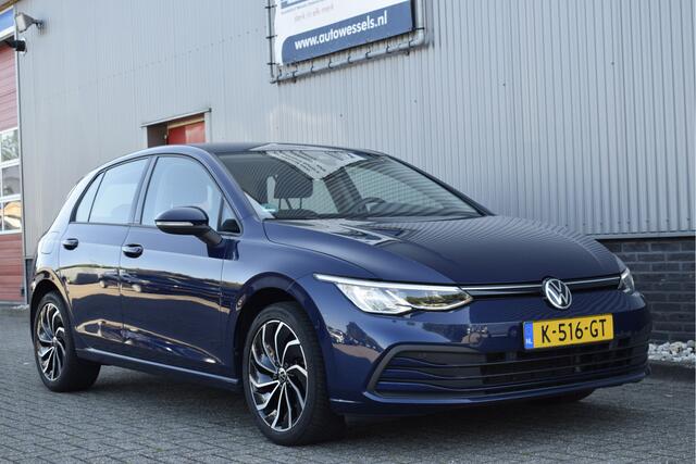 Volkswagen GOLF 1.0 eTSI Life Automaat Adaptive cruise, Navi,