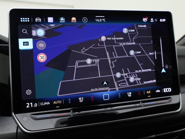 Volkswagen GOLF 1.5eHybrid 200kW/272PK GTE · Leder · Trekhaak · Apple/Android Car Play · 360°Camera · Elektrische stoelverstelling · Garantie tot 01-02-2030 of 100000km.