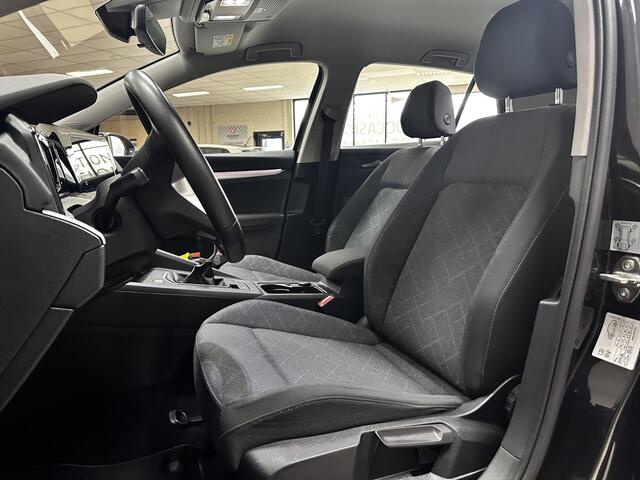 Volkswagen GOLF 1.0 TSI Life/ Virtual Cockpit/ 16'' LMV/ LED Koplampe/ PDC V+A/ Lane-Assist./ Keyless-GO/ Apple + Android/ Navi/ Clima/ Adaptive Cruise/ Bluetooth/ Multi. LEDER. Stuur.