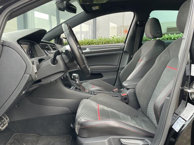 Volkswagen GOLF 7,5 GTI 2.0 TSI 230pk DSG / Aut. Led Leder/alcantara Pano Virtual 19" 109dkm!!