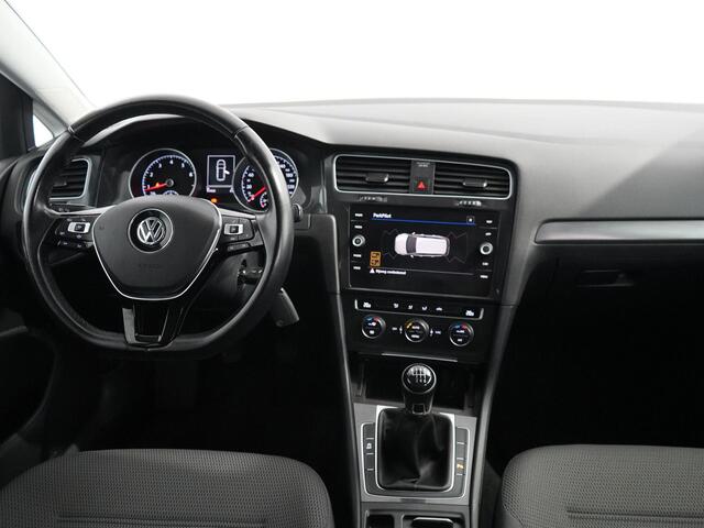 Volkswagen GOLF Variant 1.5 TSI Comfortline | Carplay | Trekhaak | ACC |