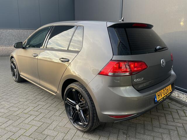 Volkswagen GOLF 1.2 TSI Trendline Airco - Dakspoiler - Start/stop systeem - Radio - Navigatie - Mistlampen voor