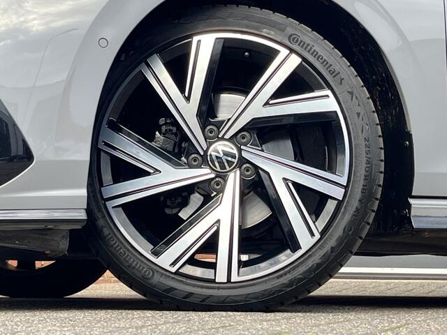 Volkswagen GOLF 1.5 eTSI 150PK R-LINE AUTOMAAT/CARPLAY/LED/18/MOONSTONEGREY/NL-AUTO