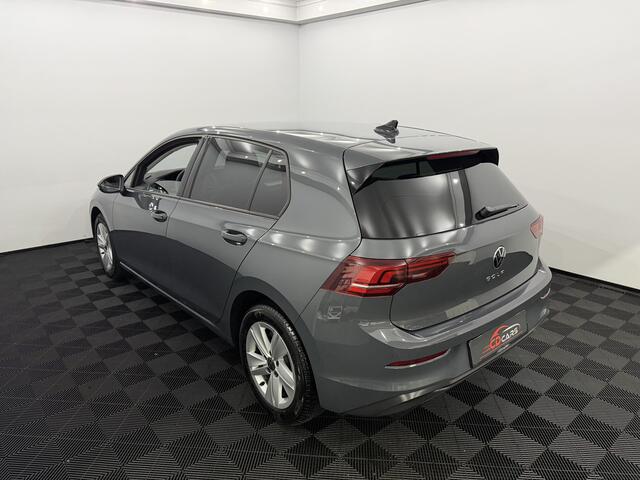 Volkswagen GOLF 1.5 TSI Life Business Clima, Apple carplay, Parkeersensoren, Stoelverwarming, Sfeerverlichting, Led, Keyless start, 2 jaar garantie