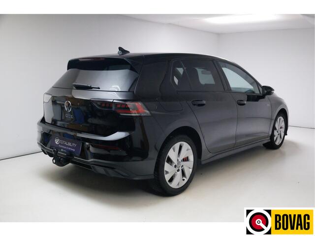 Volkswagen GOLF 1.5 eHybrid GTE Black Style 272 PK | IQ Led | Elec. trekhaak | Headup | Stoel- & stuurverw. | PDC V + A, Camera, App. connect, Navigatie, 131 KM actieradius (WLTP)