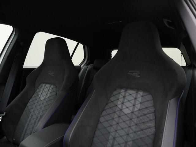 Volkswagen GOLF 1.5eTSI/150PK R-Line DSG · NIEUW MODEL · Navigatie · Apple/Android Carplay · Camera + Parkeersensoren · Garantie tot januari 2027