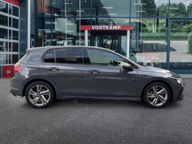 Volkswagen GOLF 1.5 eTSI DSG R-LINE CAMERA/NAVI/CARPLAY/ACC/STOEL-STUURVERW