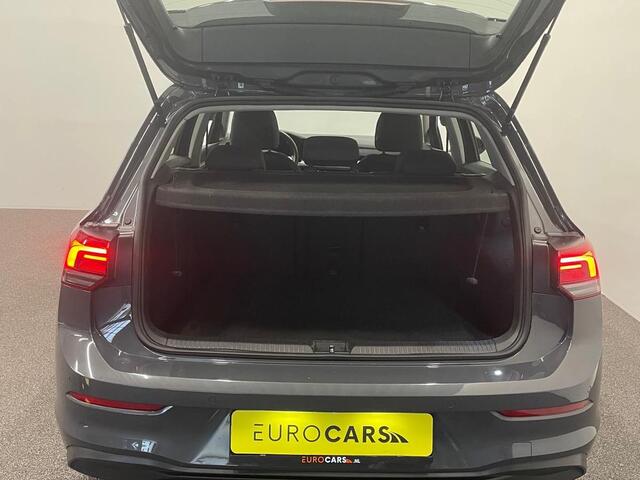 Volkswagen GOLF 1.0 eTSI DSG Life Navigatie Apple Carplay/Android Auto Parkeersensoren Adaptive Cruise Control Sfeerverlichting Virtual Cockpit Climate Control Lichtmetalen velgen