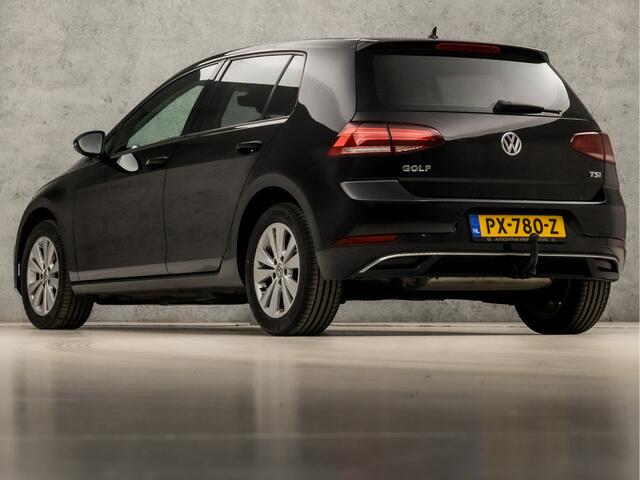 Volkswagen GOLF 1.0 TSI Sportline Automaat (APPLE CARPLAY, GROOT NAVI, CAMERA, CLIMATE, STOELVERWARMING, SPORTSTOELEN, ADAPTIVE CRUISE, PARKEERSENSOREN, GETINT GLAS, NIEUWSTAAT)