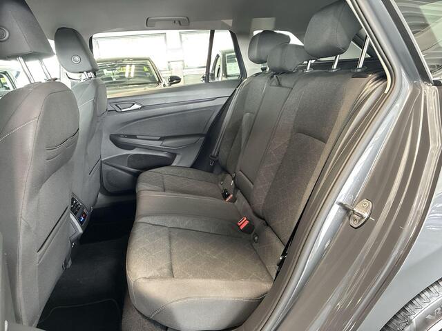 Volkswagen GOLF Variant 1.0 eTSI 110pk DSG Life · Camera · Inklapbare Trekhaak · Apple/Android Car Play · Navigatie · Verkeersbord Detectie · ACC · Garantie t/m 28-03-2027 of 100.000km