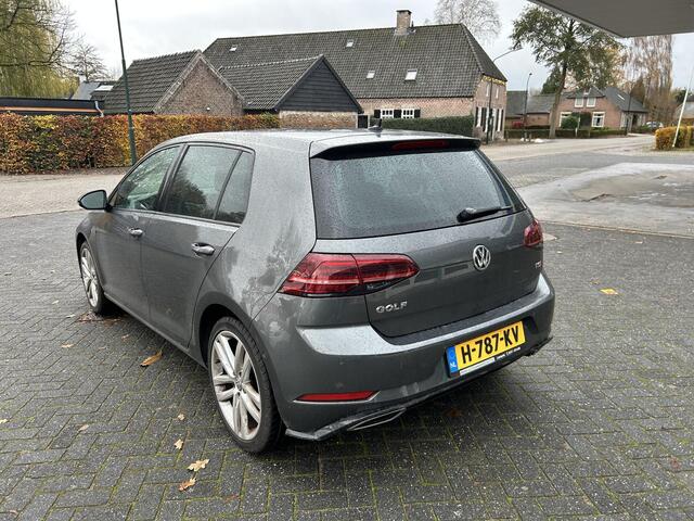 Volkswagen GOLF 1.4 TSI Highline Business R