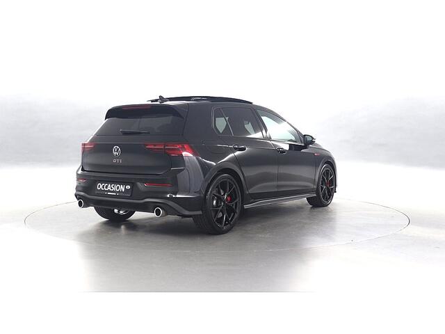 Volkswagen GOLF GTI 2.0 TSI 245pk / Panoramadak / Head Up / Travel Assist