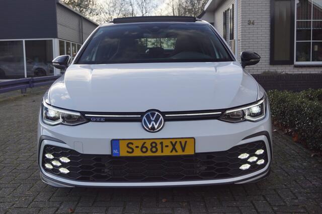 Volkswagen GOLF GTE 1.4 TSI Hybride (245pk) DSG Panodak/Key-less/Virtual/ACC/Camera/19 inch
