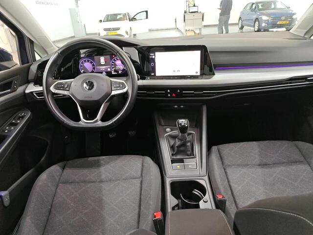Volkswagen GOLF 1.0 TSI Life / CAMERA/ PARK. SENSOREN/ APP CONNECT/ ADAPT. CRUISE/ DIGITAL DASHBOARD/ LED/ CLIMA/ NAVI/