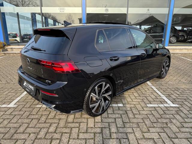 Volkswagen GOLF 1.5 eTSI R-Line | 150PK | DSG | Panoramadak, El. Trekhaak | Navi | LMW 18" | 1e eig. | IQ light |mooi!