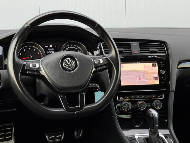 Volkswagen GOLF 1.5 TSI Highline Business R Automaat/Camera/Apple Carplay.