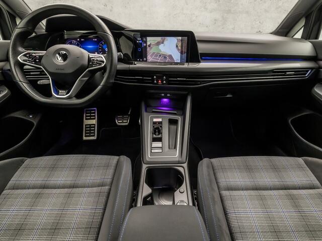 Volkswagen GOLF 1.4 eHybrid GTE 245Pk Automaat (APPLE CARPLAY, GROOT NAVI, KEYLESS, SPORTSTOELEN, PARKEERSENSOREN, SFEERVERLICHTING, CRUISE, NIEUWSTAAT)