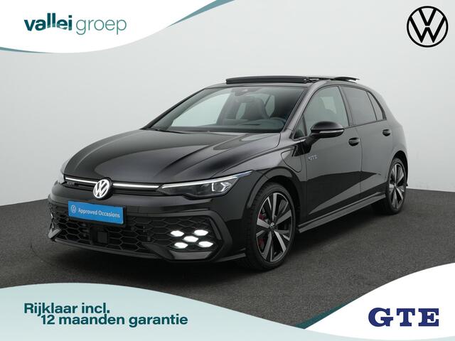 Volkswagen GOLF 1.5 eHybrid 272 pk DSG GTE | Panoramadak | Trekhaak | Adaptief onderstel | Head-up display | 360 Camera