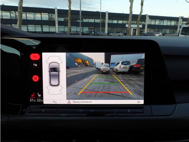 Volkswagen GOLF 1.4 eHybrid PHEV 204PK | Keyless | Camera | Memory | Massage | Adaptive Cruise | Getint Glas |