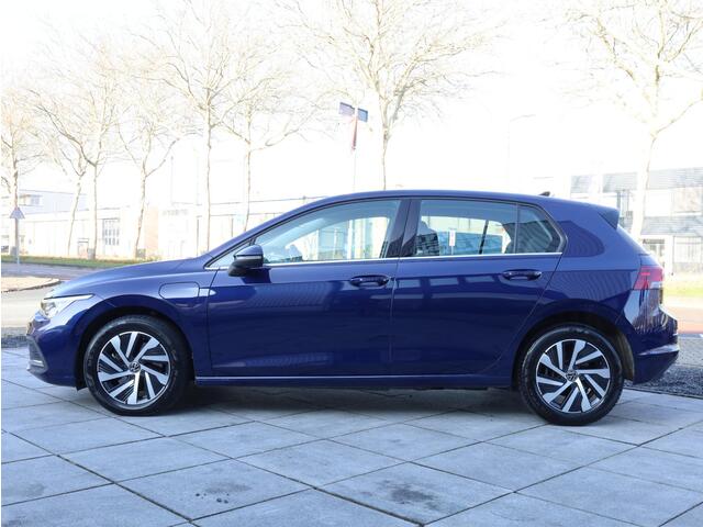 Volkswagen GOLF 1.4 eHybrid PHEV 204PK | Head-up | Camera | Memory | Adaptive Cruise | Stoel&Stuurverwarming | Massage |